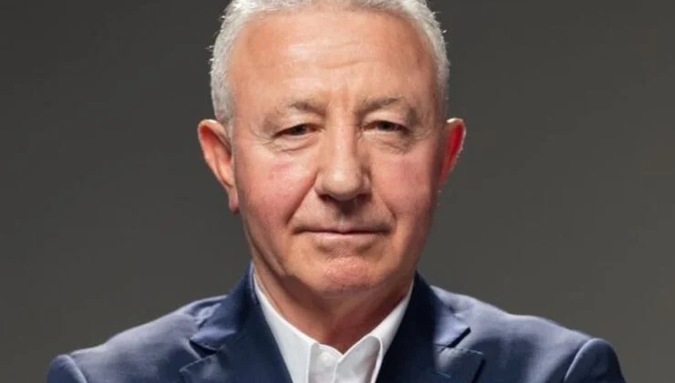 “Pëllumb Seferi për mediat turke: Marrëdhënia me Turqinë është shtyllë strategjike për të ardhmen e Shqipërisë” “Pëllumb Seferi për mediat turke: Marrëdhënia me Turqinë është shtyllë strategjike për të ardhmen e Shqipërisë”