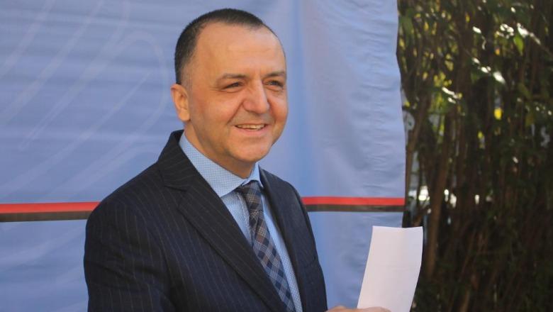 Ndarja e parakohshme nga jeta e Artan Lames, homazhet më 27 maj te Akademia e Shkencave, ceremonia mortore mesditën e së martës Ndarja e parakohshme nga jeta e Artan Lames, homazhet më 27 maj te Akademia e Shkencave, ceremonia mortore mesditën e së martës