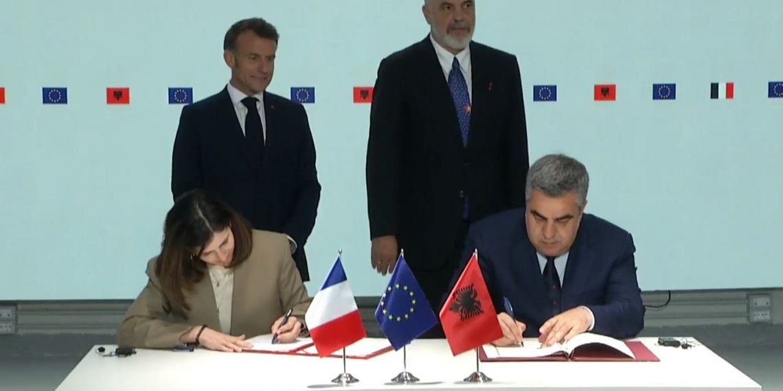 “Mundësi unike”, Macron: Jam një avokat mbylljes së procesit të anëtarësimit të Shqipërisë në 2027