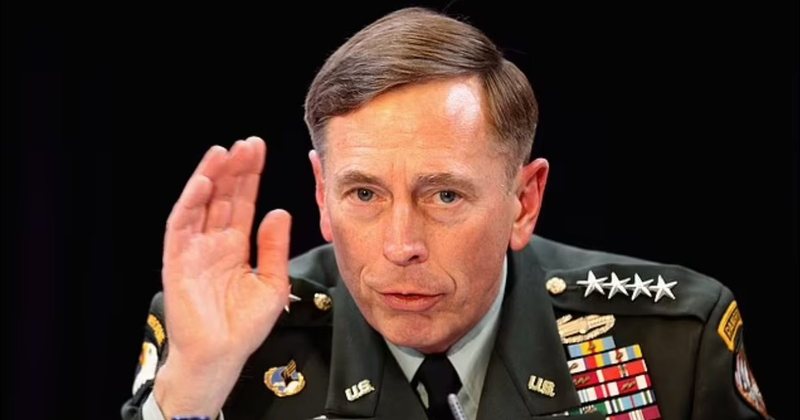 Ish-shefi i CIA tregon vendin e radhës në NATO që do të sulmojë Rusia Ish-shefi i CIA tregon vendin e radhës në NATO që do të sulmojë Rusia