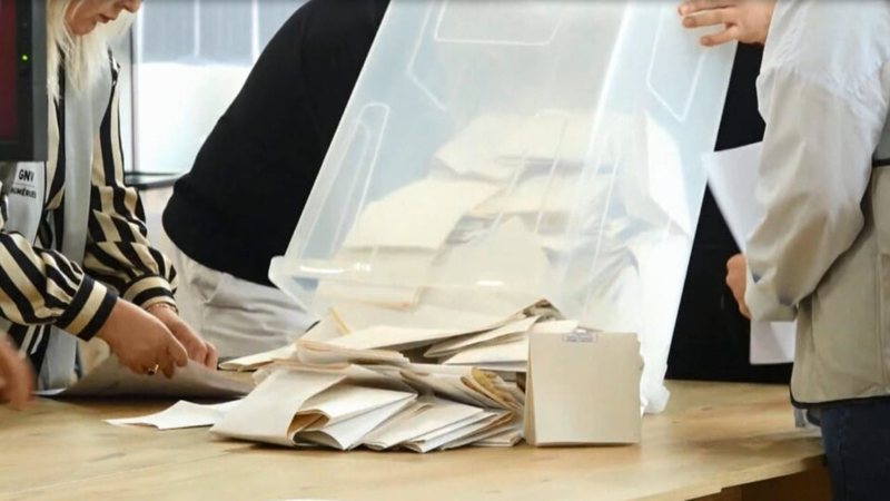 Numërohen votat e diasporës për Fierin, PS ruan mandatin e 12-të