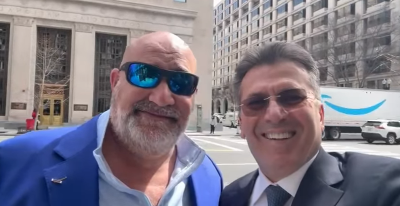 “Ore pse nuk bëri magji LaCivita”? Sekseri “6 milion” Fatmir Mediu justifikon grabitjen që i bëri Berishës: Mos dëgjoni paçavaure, ai do punojë akoma për ne “Ore pse nuk bëri magji LaCivita”? Sekseri “6 milion” Fatmir Mediu justifikon grabitjen që i bëri Berishës: Mos dëgjoni paçavaure, ai do punojë akoma për ne