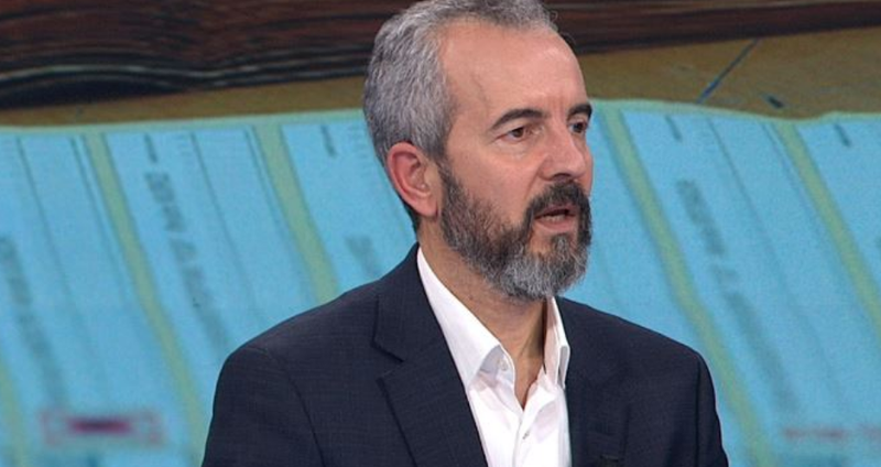 SHENIM/ Ilirjan Celibashi po përpiqet të qetësojë Berishën duke marrë kompetenca që nuk i ka… duke bllokuar shpalljen e rezultatit nga numërimi elektronik!