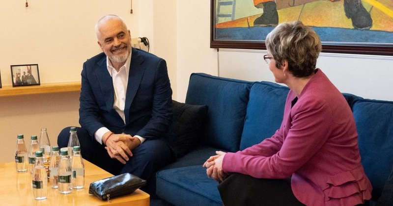 Një urim për Ramën vjen dhe nga Lugina e Preshevës, por heshtje totale nga Albin Kurti dhe…Vuçiç Një urim për Ramën vjen dhe nga Lugina e Preshevës, por heshtje totale nga Albin Kurti dhe…Vuçiç