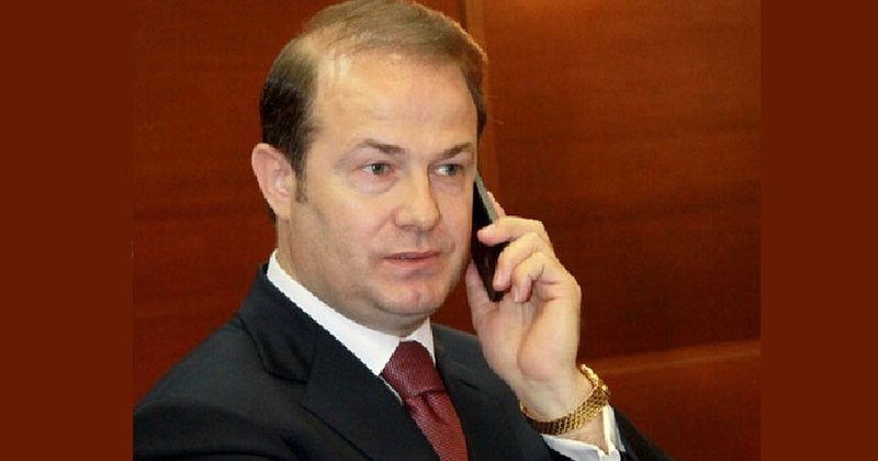 Gjin Gjoni dërgoi persona të armatosur në lokalin e kandidates së PS”! Rasti i paprecedentë: Kërcënuan familjarët se do i marrin peng Gjin Gjoni dërgoi persona të armatosur në lokalin e kandidates së PS”! Rasti i paprecedentë: Kërcënuan familjarët se do i marrin peng