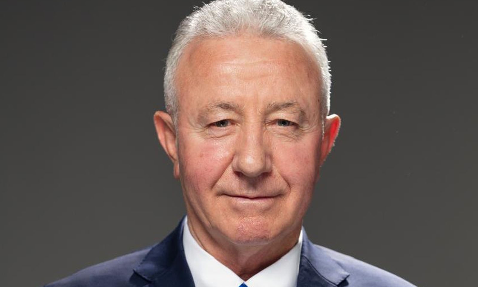 Pëllumb Seferi: 11 Maji, dita kur qytetarët bashkohen për ndryshimin në Tiranë Pëllumb Seferi: 11 Maji, dita kur qytetarët bashkohen për ndryshimin në Tiranë