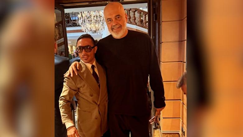 Rama më shumë se një mbret! Nusret poston foton me kryeministrin nga finalja e Ligës së Kampionëve Rama më shumë se një mbret! Nusret poston foton me kryeministrin nga finalja e Ligës së Kampionëve