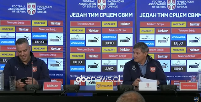 Serbia, tension i lartë: Trajneri Stojkoviç përplaset me gazetarët përpara Shqipërisë