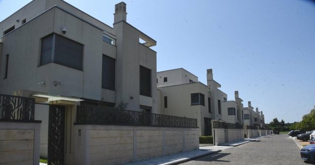 “Rokshped” – perandoria milionëshe e familjes shqiptare nga Podgorica, nën cilklonin e prokurorisë malazeze “Rokshped” – perandoria milionëshe e familjes shqiptare nga Podgorica, nën cilklonin e prokurorisë malazeze