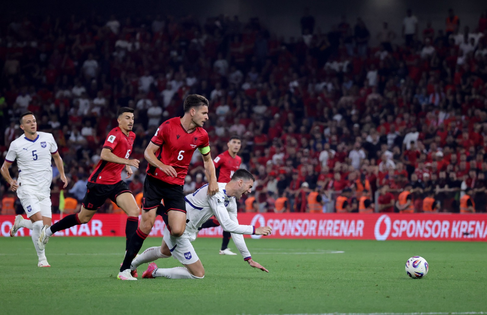 Një barazim i merituar por duhet të ishim… fitues! Manaj dhe Broja “ngelin” në klasë, Hysaj më i miri për tanët! Portieri serb heroi i ndeshjes Një barazim i merituar por duhet të ishim… fitues! Manaj dhe Broja “ngelin” në klasë, Hysaj më i miri për tanët! Portieri serb heroi i ndeshjes