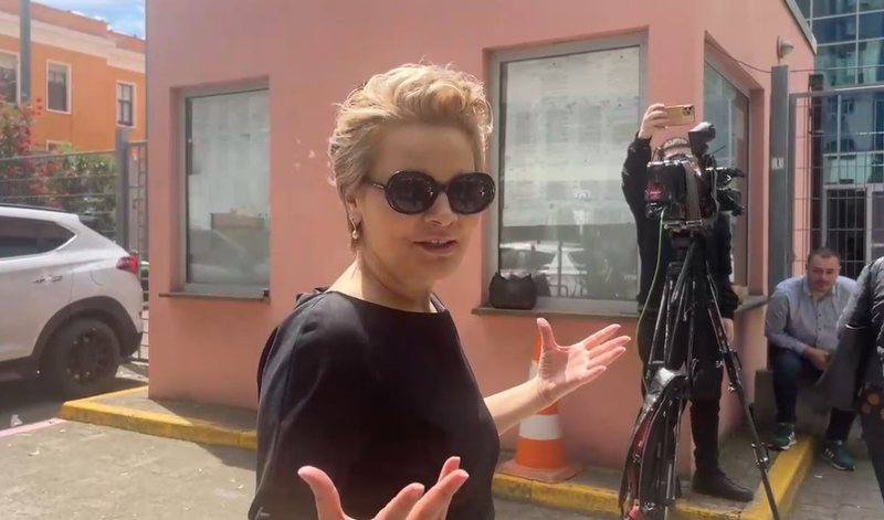 Padia për shpifje e juristit Romeo Kara ndaj Monika Kryemadhit, dështon seanca e pajtimit në GJKKO