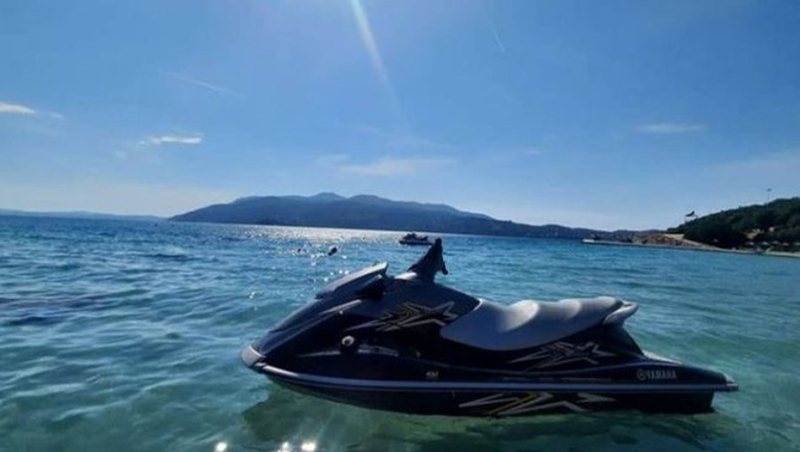 Tragjedia në Durrës, policia: Çifti i turistëve anglezë u rrëzuan nga Jet Ski