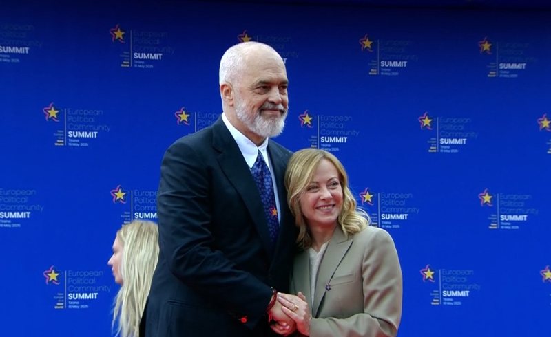 Hyn në fuqi marrëveshja e njohjes së pensioneve me Italinë, përfitojnë 500 mijë shqiptarë Hyn në fuqi marrëveshja e njohjes së pensioneve me Italinë, përfitojnë 500 mijë shqiptarë