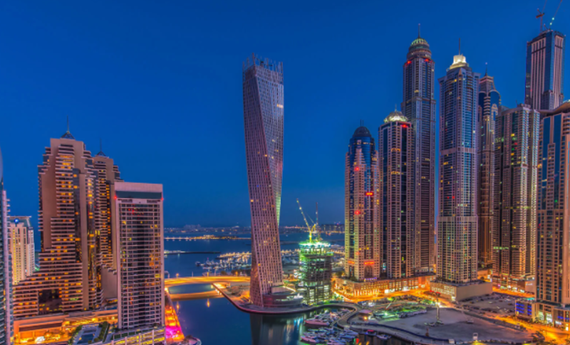 “Rrokaqielli i përdredhur” në Dubai, 1 miliard dollarë por thuajse bosh “Rrokaqielli i përdredhur” në Dubai, 1 miliard dollarë por thuajse bosh