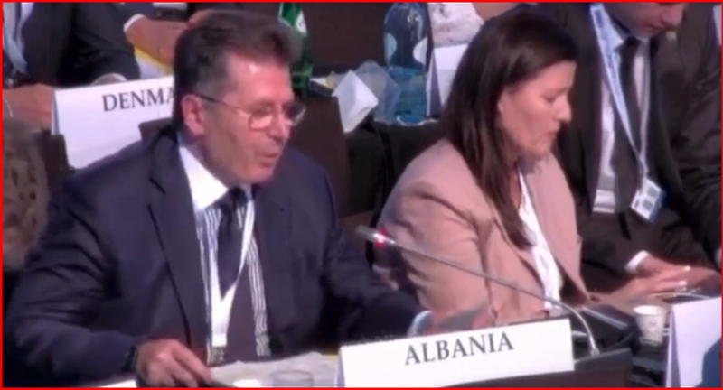 Fatmir Mediu paraqet “provat” e manipulimit të 11 majit në OSCE: Një vajzë e re mori 92 vota në një burg, ne duan të na fusin në burg. Mos na qasni në BE, se s’pranojmë asnjë kriter Fatmir Mediu paraqet “provat” e manipulimit të 11 majit në OSCE: Një vajzë e re mori 92 vota në një burg, ne duan të na fusin në burg. Mos na qasni në BE, se s’pranojmë asnjë kriter