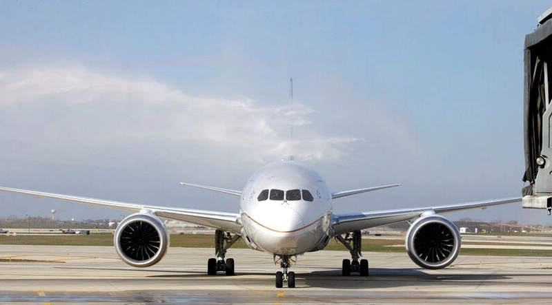 Brenda 36 orëve, tre avion Boeing kthehen mbrapsht për shkak të defekteve teknike Brenda 36 orëve, tre avion Boeing kthehen mbrapsht për shkak të defekteve teknike