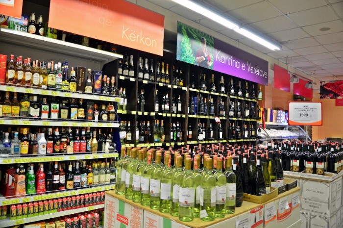 Të njëjtat produkte, në Shqipëri 100% më shtrenjtë se në Bashkimin Evropian! Kryesojnë ushqimet për bebe, 147% më ‘të kripura’