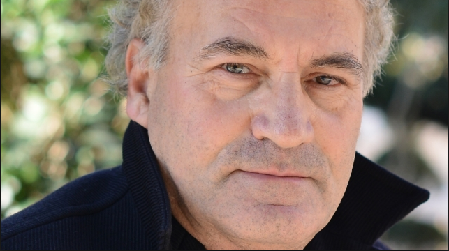 Mos zbukuroni ferrin!