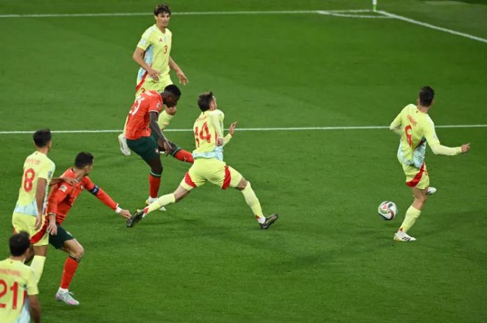 VIDEO/ Fati i “buzëqesh” Portugalisë, thyen me penallti Spanjën në finalen e madhe të Nations League