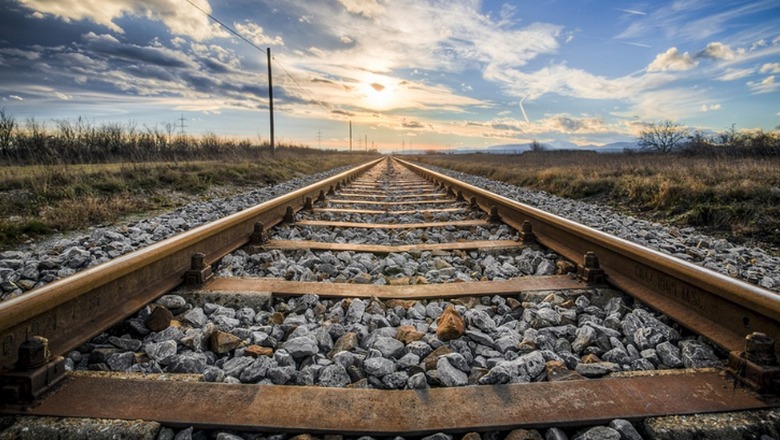 Hekurudha Vorë- Hani i Hotit, 5 kompani kalojnë fazën e parë për mbikëqyrjen Hekurudha Vorë- Hani i Hotit, 5 kompani kalojnë fazën e parë për mbikëqyrjen