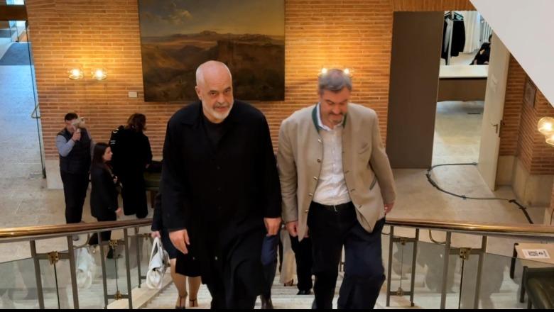 Rama vizitë në Gjermani, pritet nga Kryeministri Soder: Partneritet i posaçëm Shqipëri-Bavari Rama vizitë në Gjermani, pritet nga Kryeministri Soder: Partneritet i posaçëm Shqipëri-Bavari