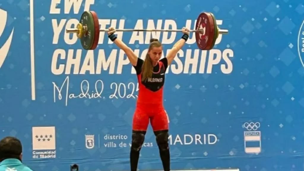 Enkileda Carja medalje të artë, Rama: Peshëngritëse e talentuar, theu tre rekorde evropiane Enkileda Carja medalje të artë, Rama: Peshëngritëse e talentuar, theu tre rekorde evropiane