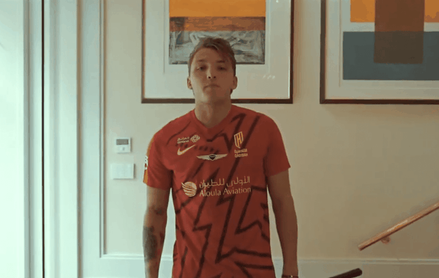 Sulmuesi italian transferohet në Arabi me shifra të frikshme. Ish-trajneri: Në vitet 2000 nuk do të kishte luajtur dot as te ekipet e mbijetesës, sot kanë ndryshuar kohët Sulmuesi italian transferohet në Arabi me shifra të frikshme. Ish-trajneri: Në vitet 2000 nuk do të kishte luajtur dot as te ekipet e mbijetesës, sot kanë ndryshuar kohët