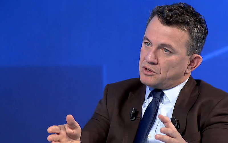 Berat Buzhala reagon për ndërtimet në Theth: Nuk duhet të bëhet Disneyland! Kundërshtarët e Ramës po gabojnë sërish duke politizuar aksionin Berat Buzhala reagon për ndërtimet në Theth: Nuk duhet të bëhet Disneyland! Kundërshtarët e Ramës po gabojnë sërish duke politizuar aksionin