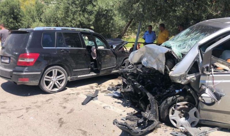 Burrë e grua ishin nisur të shisnin peshk në Borsh, fuoristrada që i përplasi ishte me 200 kilometra në orë Burrë e grua ishin nisur të shisnin peshk në Borsh, fuoristrada që i përplasi ishte me 200 kilometra në orë