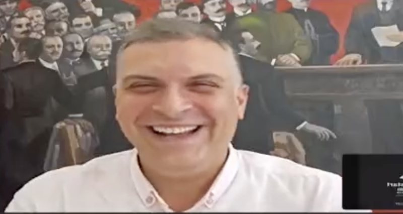 Akuzat e Monika Kryemadhit se i “vodhi” burrin dhe partinë… Tedi Blushi “shkrihet gazit” Akuzat e Monika Kryemadhit se i “vodhi” burrin dhe partinë… Tedi Blushi “shkrihet gazit”