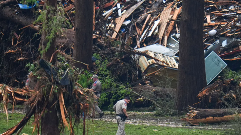 ‘Përmbytja e shekullit’ në Texas: Si ndryshimet klimatike e shndërruan një stuhi të zakonshme në një katastrofë ‘Përmbytja e shekullit’ në Texas: Si ndryshimet klimatike e shndërruan një stuhi të zakonshme në një katastrofë