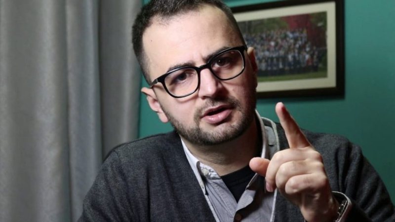 Endri Shabani kërkesë KQZ për të “djegur” Adriatik Lapajn: T’i jepet mandati kandidatit të parë të renditur në listë Endri Shabani kërkesë KQZ për të “djegur” Adriatik Lapajn: T’i jepet mandati kandidatit të parë të renditur në listë