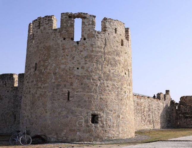 Rihapet pas restaurimit kalaja e Bashtovës, Gonxhja: Ndër monumentet më të çmuara të historisë sonë Rihapet pas restaurimit kalaja e Bashtovës, Gonxhja: Ndër monumentet më të çmuara të historisë sonë