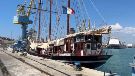 Anija e shpresës sjell në Durrës të rinjtë e Mesdheut, At Leproux: Shqipëria është leksion historie, ku ndërtohet paqja përmes feve!