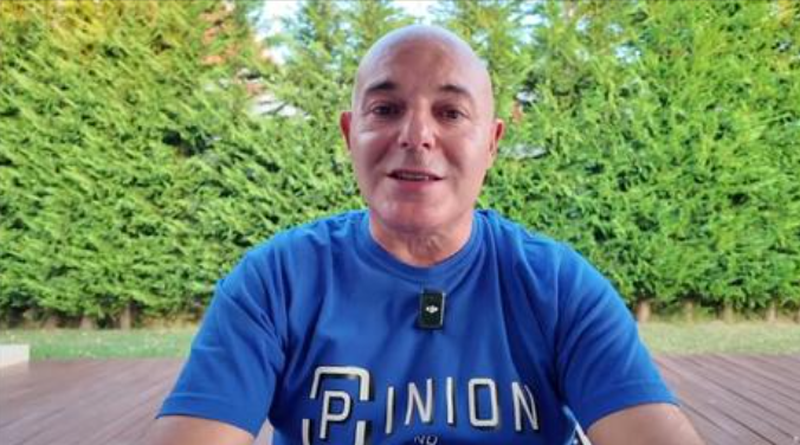 Ironia e Ylli Manjanit me Fevziun: Më del ngado, i ka zënë vendin atij që e bënte vjet këtë punë. Por e lidhën te 313-ta korbin Ironia e Ylli Manjanit me Fevziun: Më del ngado, i ka zënë vendin atij që e bënte vjet këtë punë. Por e lidhën te 313-ta korbin