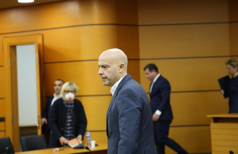 “Nesti Angoni: Fantazma që rri mbi drejtësinë” “Nesti Angoni: Fantazma që rri mbi drejtësinë”