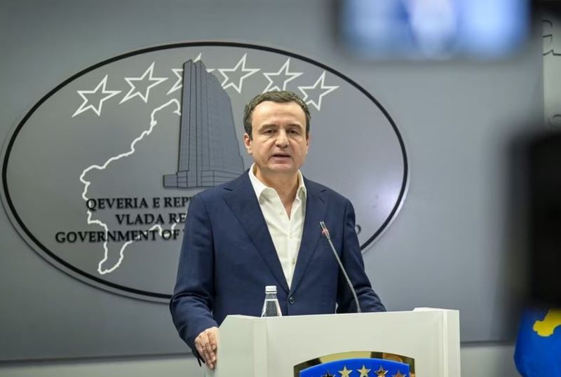 BE-ja pezullon takimet zyrtare me Albin Kurtin BE-ja pezullon takimet zyrtare me Albin Kurtin