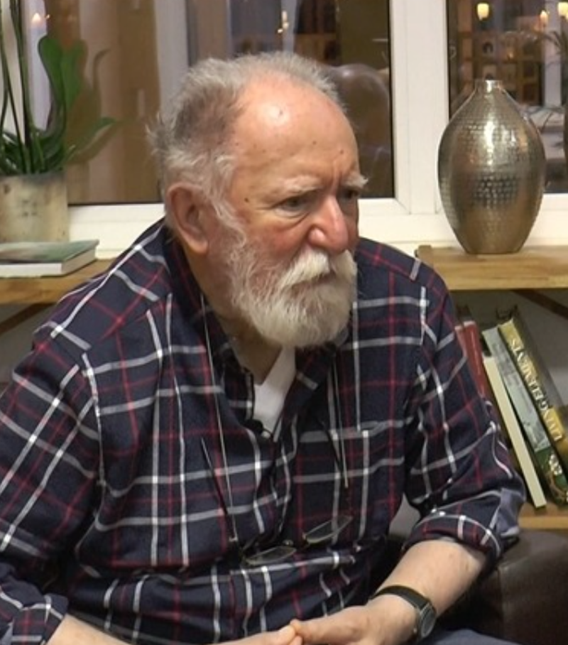 Tedi Papavrami në zi! Ndahet nga jeta profesori dhe mjeshtri i violinës, Robert Papavrami Tedi Papavrami në zi! Ndahet nga jeta profesori dhe mjeshtri i violinës, Robert Papavrami