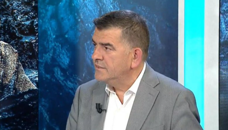 “Ja dola të mposht këtë sëmundje të mallkuar”! Një muaj në koma dhe i intubuar, avokati Saimir Visha fiton betejën më të rëndë të jetës “Ja dola të mposht këtë sëmundje të mallkuar”! Një muaj në koma dhe i intubuar, avokati Saimir Visha fiton betejën më të rëndë të jetës