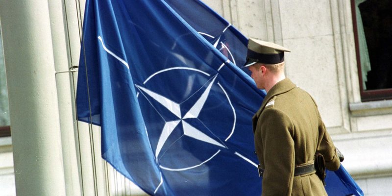 VIDEO/ NATO dhe Neni 5: Gurthemeli i mbrojtjes kolektive VIDEO/ NATO dhe Neni 5: Gurthemeli i mbrojtjes kolektive