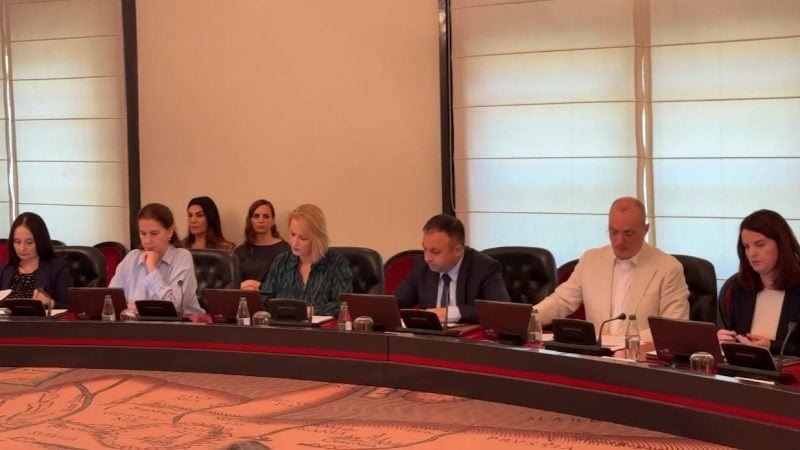 SHBA, e shqetësuar nga çdo përpjekje për ta kufizuar pjesëmarrjen e serbëve në zgjedhjet lokale SHBA, e shqetësuar nga çdo përpjekje për ta kufizuar pjesëmarrjen e serbëve në zgjedhjet lokale