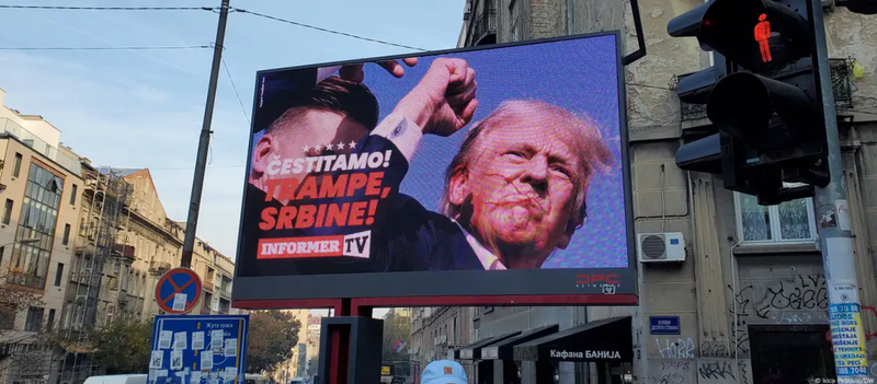 “Shpëtoi serbët”!  Pse Vuçiç dhe Dodiku po ‘vrapojnë’ pas presidentit amerikan