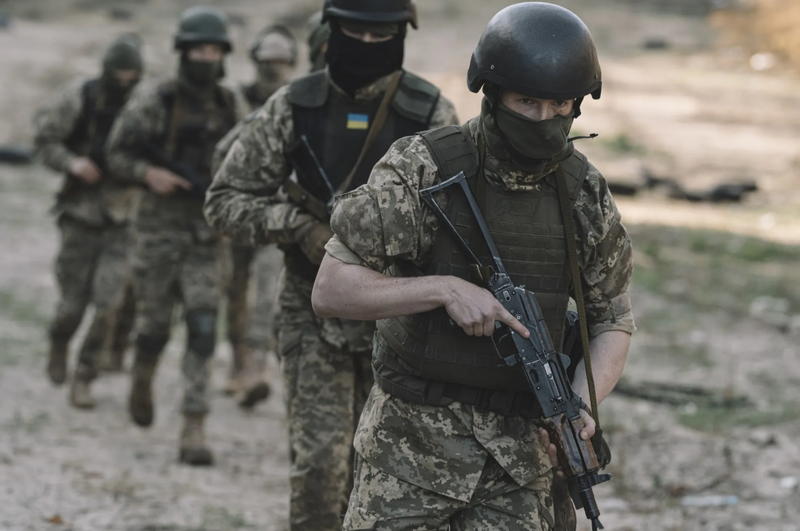 The Times zbulon katër skenarë të mundshëm për përfundimin e luftës në Ukrainë The Times zbulon katër skenarë të mundshëm për përfundimin e luftës në Ukrainë