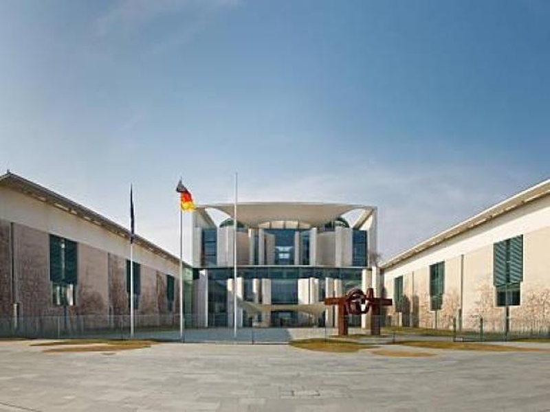 Dhoma blind ku “as muret s’kanë veshë”! Ja ku ndodhi biseda sekrete Trump-Zelensky në Berlin