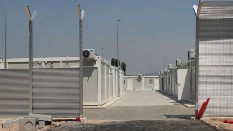 Marrëveshja për emigrantët në Gjadër/ Reagon qeveria italiane pas vendimit të Gjykatës së BE: Nuk do ndalemi! Ndërhyrje e papranueshme në sovranitetin kombëtar Marrëveshja për emigrantët në Gjadër/ Reagon qeveria italiane pas vendimit të Gjykatës së BE: Nuk do ndalemi! Ndërhyrje e papranueshme në sovranitetin kombëtar