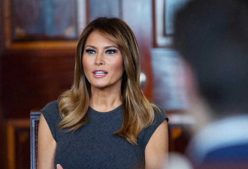Letra e Melania Trump për Putin bëhet virale, a u shkrua nga inteligjenca artificiale?