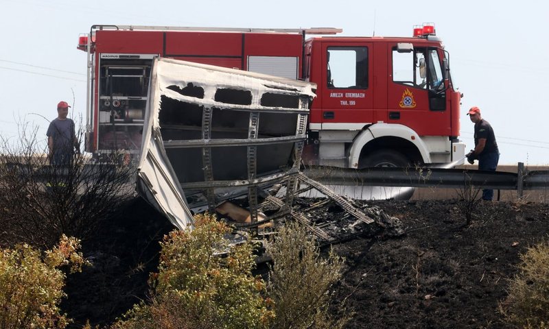 Detajet tronditëse nga aksidenti ku humbën jetën 3 shqiptarë në Greqi; Po ktheheshin nga një dasmë (zbardhen emrat e viktimave) Detajet tronditëse nga aksidenti ku humbën jetën 3 shqiptarë në Greqi; Po ktheheshin nga një dasmë (zbardhen emrat e viktimave)
