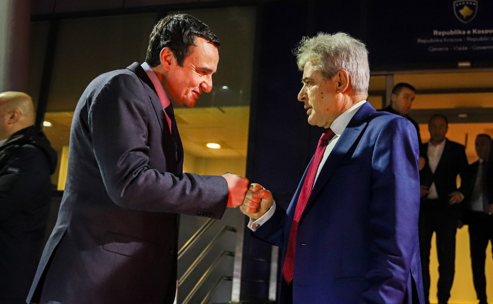 Hajde ankojuni te Albini