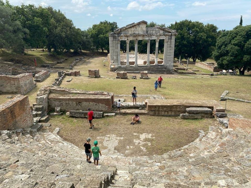 Apollonia dhe Bylisi, grekë apo ilirë? Debati që zgjat prej shekujsh dhe një përgjigje nga Neritan Ceka