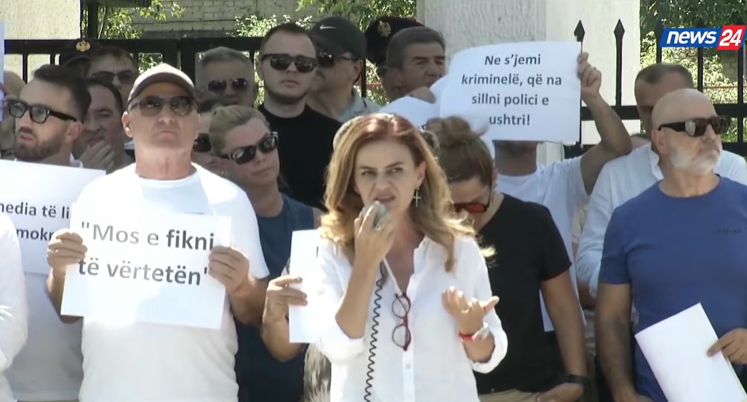 Nëse gazetarët që protestojnë e kanë vërtet për lirinë e shtypit… Nëse gazetarët që protestojnë e kanë vërtet për lirinë e shtypit…